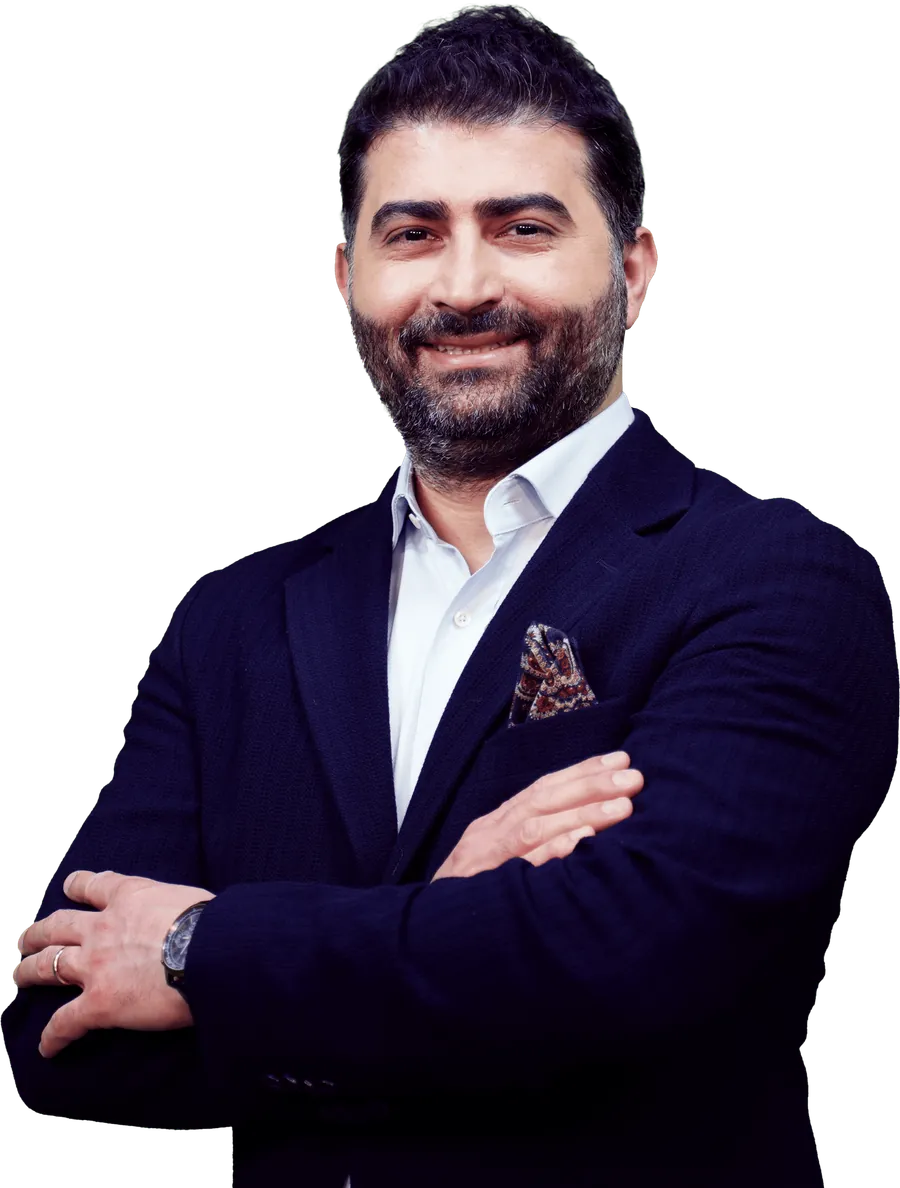 Dt. Mehmet Taş, klinikte